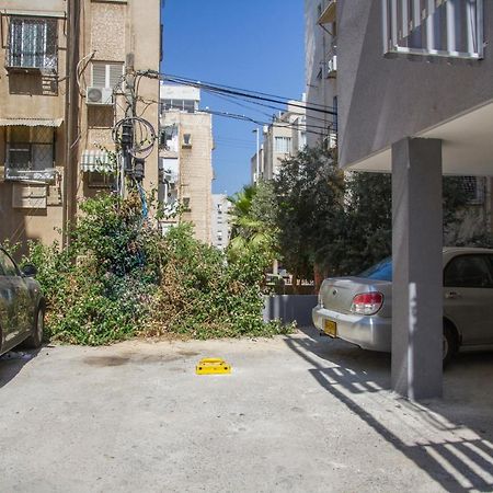 Apartments4You Maya Bat Yam Eksteriør bilde