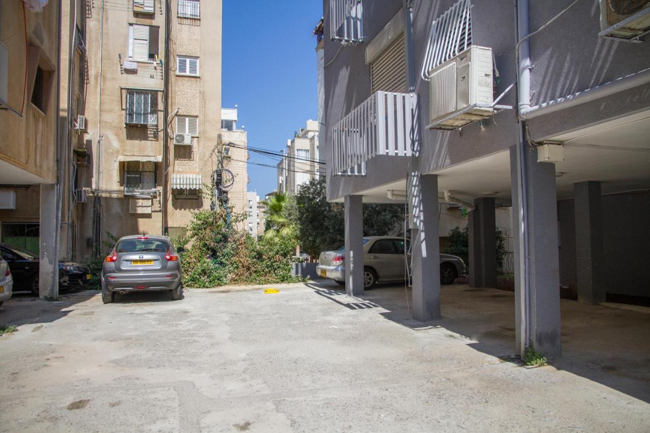 Apartments4You Maya Bat Yam Eksteriør bilde