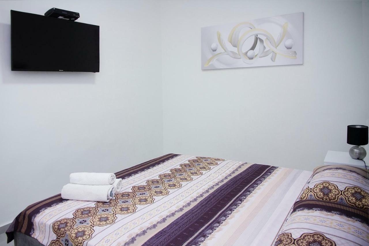 Apartments4You Maya Bat Yam Eksteriør bilde
