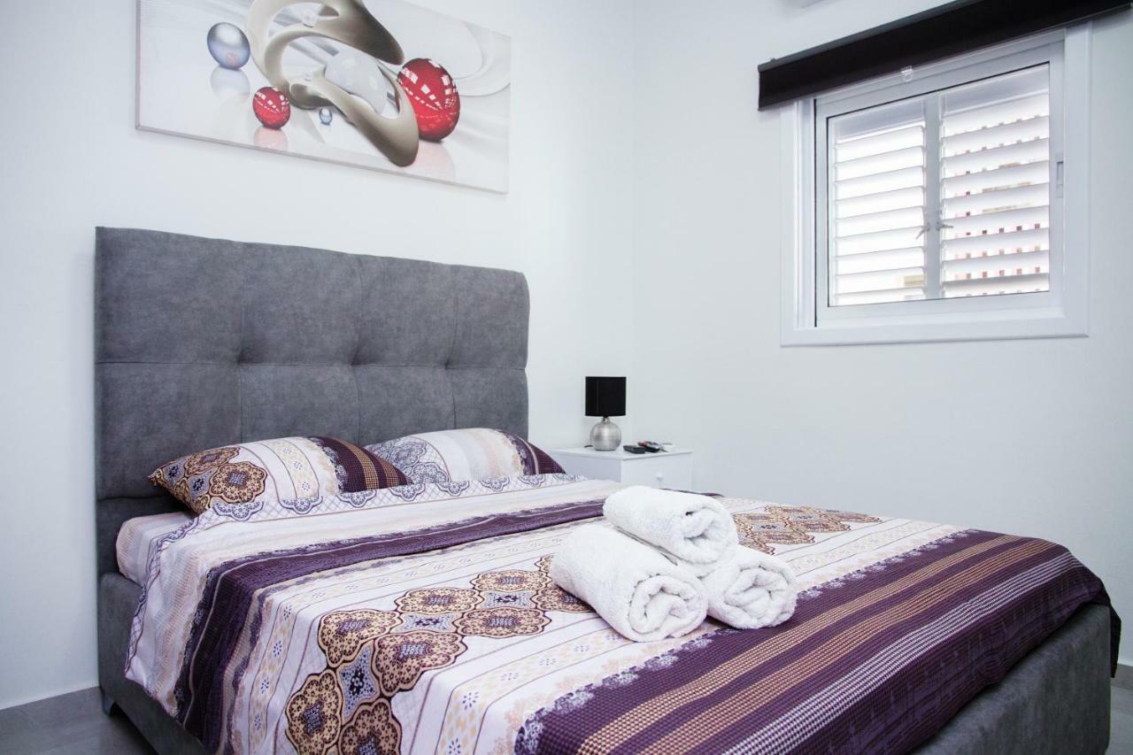 Apartments4You Maya Bat Yam Eksteriør bilde