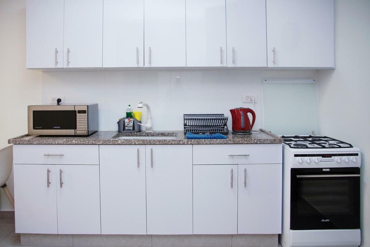 Apartments4You Maya Bat Yam Eksteriør bilde